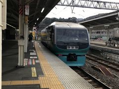 東京駅。

伊東まで移動します。
「スーパービュー踊り子」がやってきました。