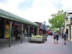 Queenstown Mall
