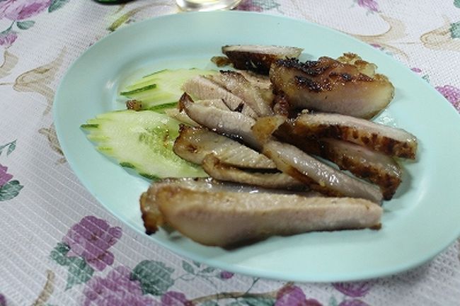 今回はガイヤーンではなく、コームーヤーンをオーダー。<br />美味しかったけど、やっぱりガイヤーンがいいな。<br />