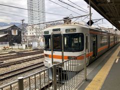 甲府12：15発　身延線普通列車