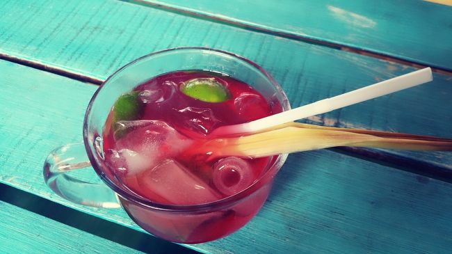 アイスロゼラ×レモングラスのお茶にしてみました...♪*ﾟ<br /><br />これすっごく美味しいの!!!<br /><br />びっくりしちゃったよ美味過ぎて(๑´ڡ`๑)<br /><br />ゆっくりしたかったんだけど、お迎えが来ちゃう時間になって、また来るねと帰ることとなりました( ´:ω:` )