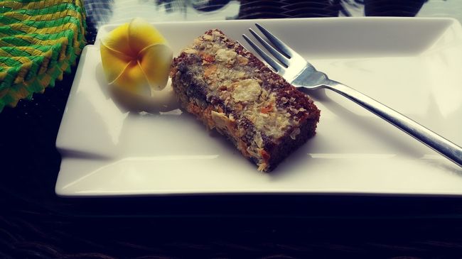 戻ってからのアフタヌーンティーはケーキでした...♪*ﾟ<br /><br />甘さ控えめで美味しかったよ(｡˃ ᵕ ˂ )ƅ