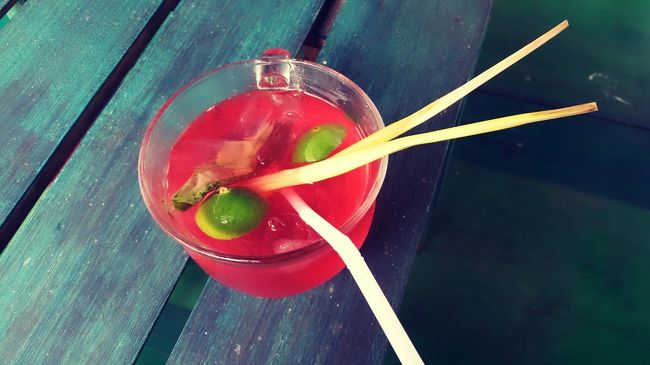 昨日とは違うお茶オーダーしたのに同じお茶??と思うくらい味が同じだったꉂꉂ"̮˖笑"̮˖<br /><br />でも美味しいから( ᐛ )وok!!