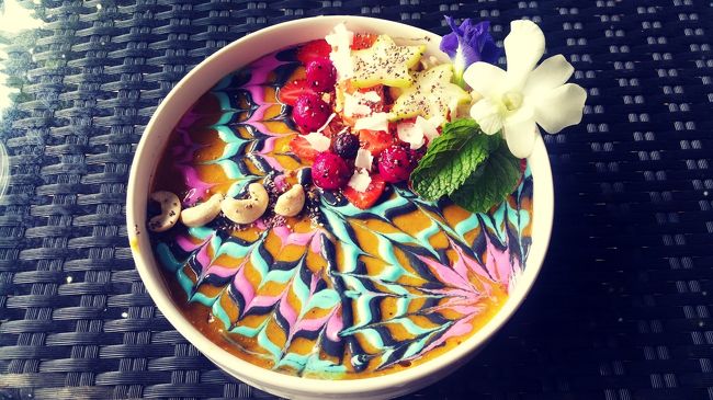 や~ん!!!<br /><br />キレイなスムージーボウル(๑˃̵ᴗ˂̵)و<br /><br />素晴らしいアート作品のようで食べてしまうのが勿体ないᔪ(°ᐤ°)ᔭᐤᑋᑊ<br /><br />でも食べちゃうけどねꉂ(ˊᗜˋ*)<br /><br />ŧ‹"ŧ‹"(๑°༥°๑)ŧ‹"ŧ‹"ŧ‹"ŧ‹"(๑°༥°๑)ŧ‹"ŧ‹"<br /><br />とってもおいちい(ᵒ͈̑ڡᵒ͈̑ )<br /><br /><br />