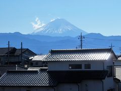 そして甲府が近づくと富士山もきれいに見えました。