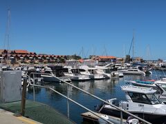 Hillarys Boat Harbour へ到着。