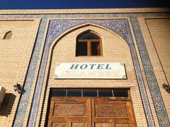 11:30 空港からタクシー移動 → HOTEL Islambek Khiva到着