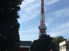 増上寺を離れ、都営地下鉄・大江戸線「大門駅」までは徒歩４９０ｍ。
大門付近から振り返ると、増上寺・門と東京タワーが圧巻です。