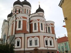 トームペア城の向かい側にあるロシア正教寺院
改装工事をしている箇所もありました。
