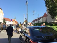 予定より少し遅れましたがザグレブ到着
最初の観光地に向かっています。