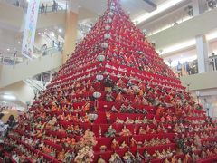 さて､エルミこうのすも開店したので､びっくりひな祭りを見に行きます

こちらのひな壇は31段・高さ7ｍで日本一
1,833体の人形が飾られているそうです