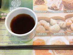 前回　食べられなくて
後悔しまくって夢にまで見たので（笑）

プーアル茶がすでにポットで
席にスタンバイしている！