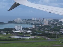 グアムのホテル街が見えてきました
いよいよ着陸～！