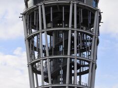 江ノ島シーキャンドルへと向かいます。