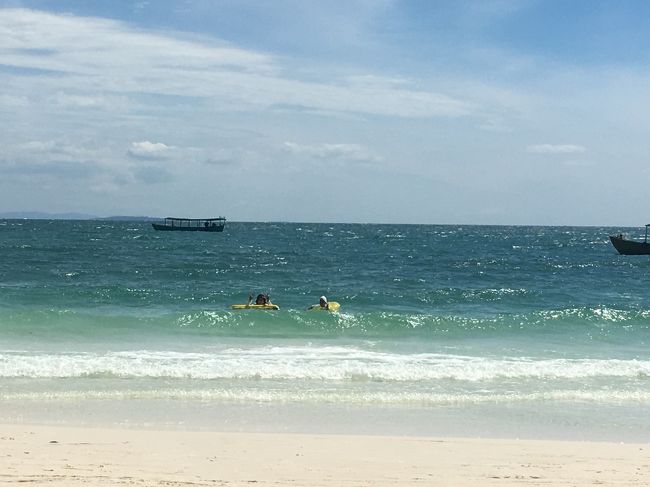 この日は、波があって、エアボードを持て行ってたので、楽しく波遊びが出来ました