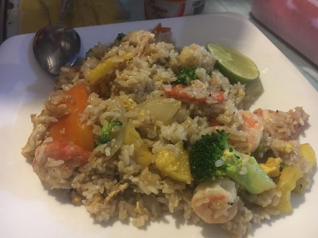 パイナップルチャーハン、美味しかったよ！