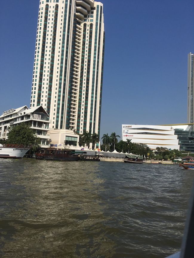 ペニュシュラホテルは中華料理、エステがおススメです。<br />アフタヌーンティーは少し味が落ちました。