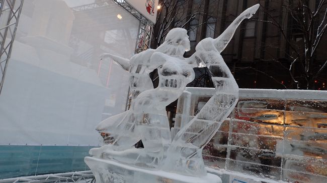 新千歳空港に戻るまでに時間の余裕があったので、雪まつりのすすきの会場へ。
