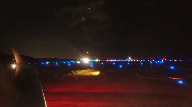 そして飛行機に乗り込み、仙台に帰ります。<br /><br />私は、この時に気づいてしまったのです。<br />わざわざ函館から札幌まで戻ってこなくても、函館から新幹線で仙台まで帰れたと…<br />おつかれさまでした♪