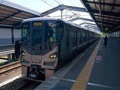 大阪城公園駅から一駅大阪環状線に乗ります。