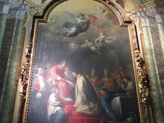開いてたので、サン・ピエトロ大聖堂に入った
Cattedrale Metropolitana di San Pietro