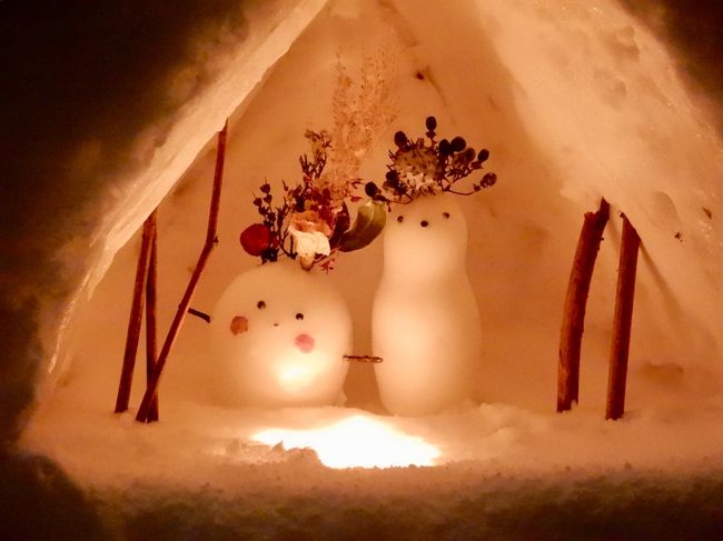 私のいちばんお気に入りの子<br />左のまんまるい雪像、シマエナガみたいで可愛い！