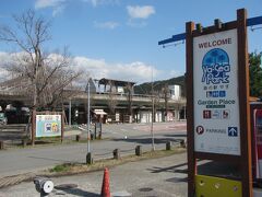 駅前には道の駅『やす』がある。
太平洋を一望出来る広い道の駅で、レストランやカフェ、
直売所、ピクニック広場など色んな施設が揃う。
初訪問の道の駅なのでスタンプを押して、記念きっぷを購入。

その後は、駅から歩いて5分程の香南市役所夜須支所へ行って
香南市夜須地区のマンホールカードをいただく。