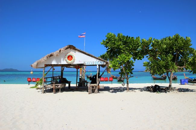 ☆Taxi Boat House , Sunrise Beach @ Koh Lipe Thai<br /><br />ボートを貸し切って島巡り（Island Hopping）も受け付けています。<br /><br />条件は下記の地図を参照。