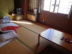 大正ロマンな銀山温泉の後は、昭和レトロな旅館