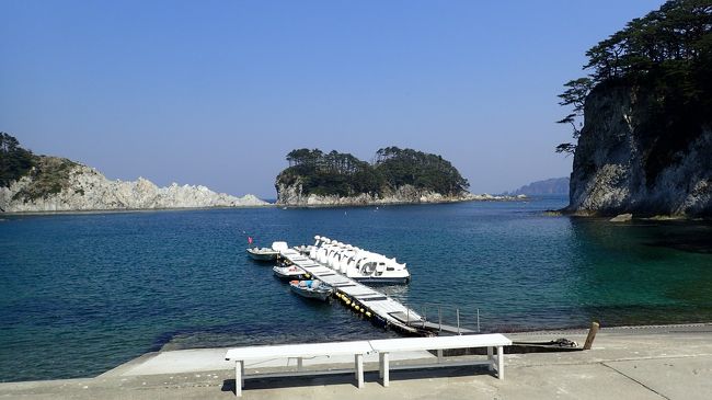 お金を払って「ざっぱ船」に乗り込みます。<br />特に予約はしていませんでしたが、普通に乗れました。