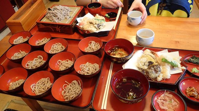 ごはんは中尊寺の近くでわんこそばをいただきます。<br />ちなみにこの周辺の一関では、餠料理が有名です。<br />時間があればもち料理を楽しむのもアリですね。