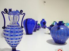ムラーノ島に来た目的はこれ！
ガラス博物館に行くためです。ここには、ヴェネツィアンガラスの歴史など基本的な紹介や、様々なガラス工芸品の展示がされていました。
うん、美しい・・・