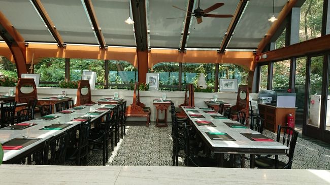 Tai O Heritage Hotel（タイオー・ヘリテージホテル）の近くで、乗り合わせた方々が、降りたいと要望されみんなが降りたので、一緒に降りました。<br />せっかくなので、ホテルでランチにします。<br />大人の雰囲気です♪