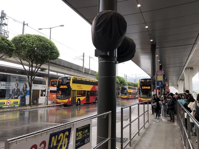 並んでまーす<br />【A21 】TSIM SHA TSUI チム サー チョイ！<br />右のバスに乗りまーす