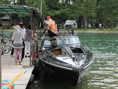 既に3.5年経っているので、詳細を忘れてしまい申し訳ないのですが、駐車場に車を止めてから、モーターボートで天橋立に向かいました。
