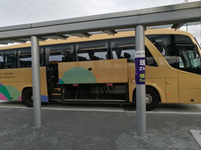 珠海行のバス車両