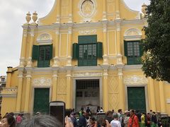 聖ドミニコ教会
ポルトガルらしい色合いで、こんな感じの教会はスペインでも良く見かけたなぁ