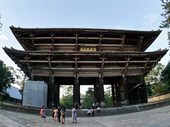 【東大寺南大門】

つまり今残っているのは...今から約800年も前の1199年のもの....

す....すげぇ.....