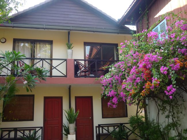 別の日の同じ部屋。やはりこの部屋がよさそうだ。<br />もし次回も来ることがあれば、この部屋を指定したい。<br />そういえば最終日にこのホテルに何年も滞在しいるという白人としばらく話したが、ここは大変居心地がいいということだった。<br />自分は火星から来たとも言っていた。