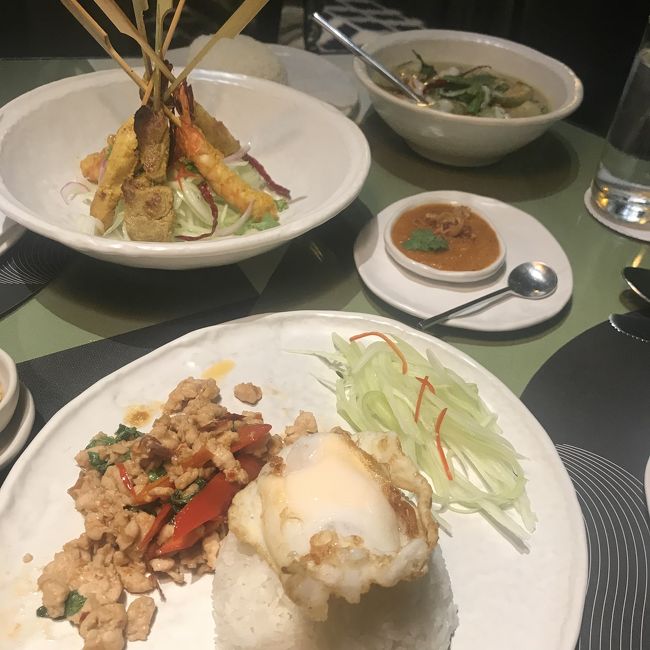 メニューは前もってネットで見ておいたので、<br />パパパっとオーダー