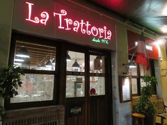 イタリアンレストラン (La Trattoria)、帰る頃には、ほぼ満席でした。

