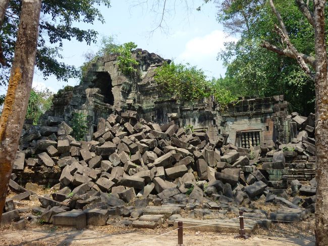 あまりの崩壊状態のため、天空の城ラピュタのようだと言われるらしい。