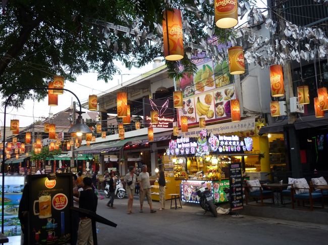 夜になるとこの提灯がきれいに見えてくる。