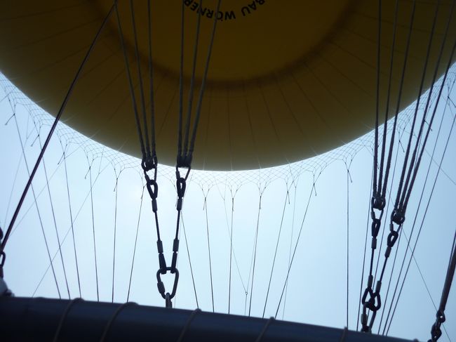 しかも巻きあげるワイアは１本だけである。<br />大丈夫か。