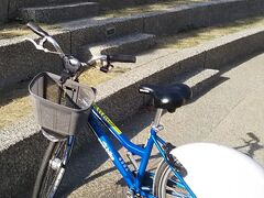 興隆居のあとは自転車で中央公園まで。自転車があれば行動範囲が広がるので、とても便利。こら助かるわ。