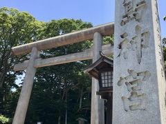 鹿島神宮。古文書では神武天皇元年(紀元前 660年)の創建と伝えられる。日本全国に約600社ある鹿島神社の総本社。
