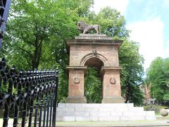 The Old Burying Ground（古い墓地）