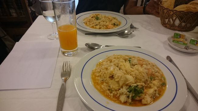 お昼にはポルトガル風リゾットを食べました。<br />優しい味でした。