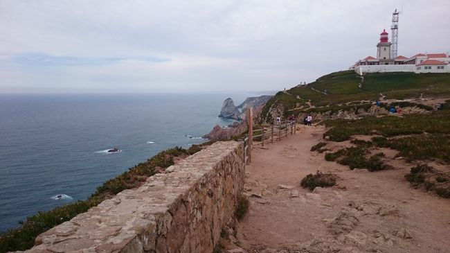 ユーラシア最西端、ロカ岬です。<br /><br />　ものすごく風が強くて…。ふだんから風が強いことが多いそうです。