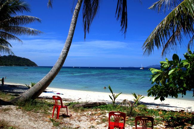 ☆Sunset Beach ,Fisheries Dept @ Koh Lipe Thai<br /><br />夕方、サンセットを撮りに来た時はだいたいこの辺りで撮影しています。